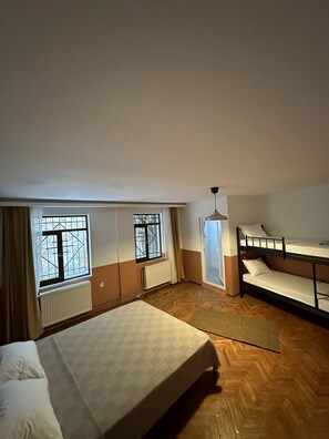 Family Double Room | Free WiFi