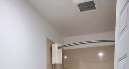 Premier Inn & Suites