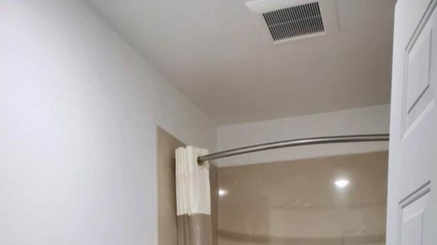 Premier Inn & Suites