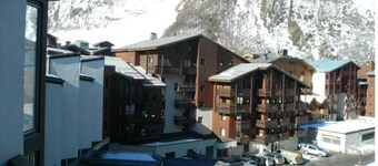 VAL D'isere Centre Station