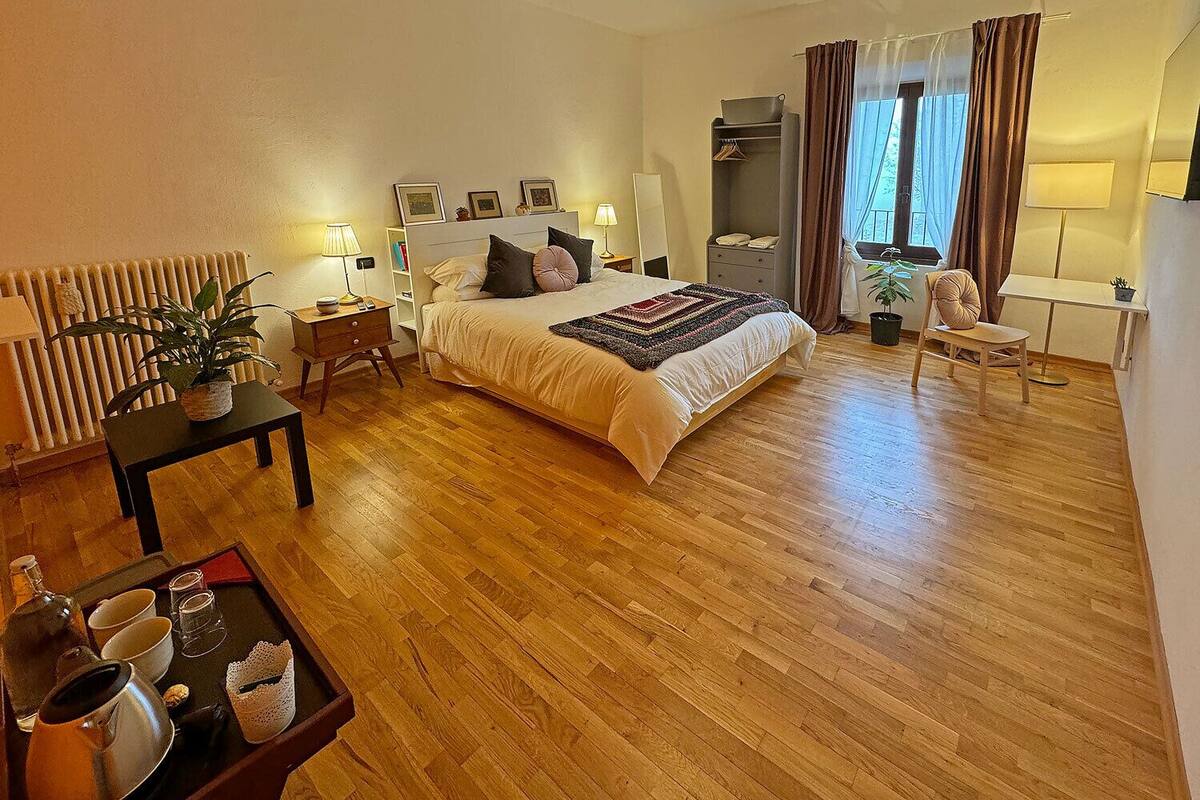 Habitación familiar doble | Escritorio, espacio para trabajar con un portátil, wifi gratis