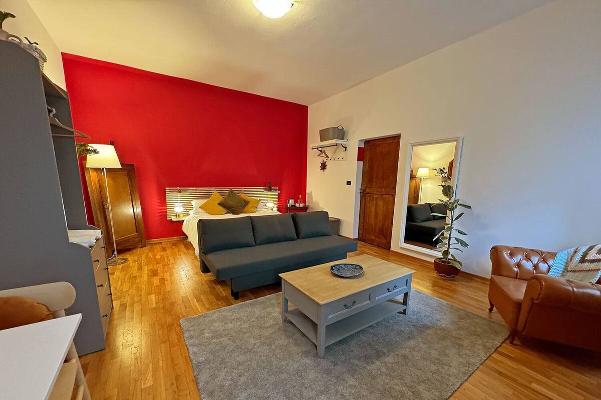 Habitación cuádruple familiar | Escritorio, espacio para trabajar con laptop y wifi gratis