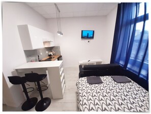 1 bedroom, iron/ironing board, WiFi, bed sheets