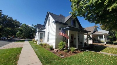 Quaint House in Downtown Loveland (Entire House)