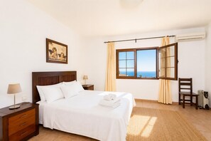 4 Schlafzimmer, Bügeleisen/Bügelbrett, WLAN, Bettwäsche