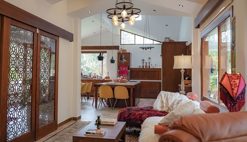 Upscale, contemporary, & holistic, to ensure your stay is relaxing & carefree. 
