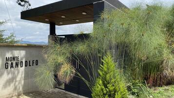 Bagian depan properti