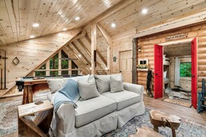 Smart-TV, peis, videospill og bøker