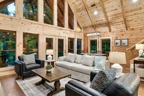 Smart-TV, peis, videospill og bøker