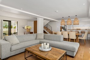 Living area - 9 Shell Road (Cape Town)