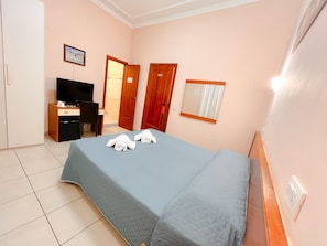Standard Double Room - Alius And Freerome Hotel  (Rome)