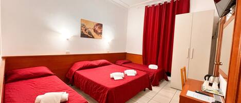 Standard-Vierbettzimmer | Bettwäsche aus ägyptischer Baumwolle, hochwertige Bettwaren