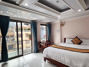 Chambre Double Supérieure | Chambres insonorisées, Wi-Fi gratuit, draps fournis