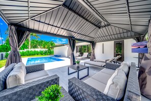 Outdoor pool, a heated pool
