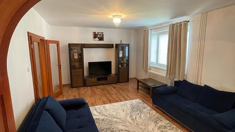 Beautiful 4 Bedroom House With a Relaxing Garden