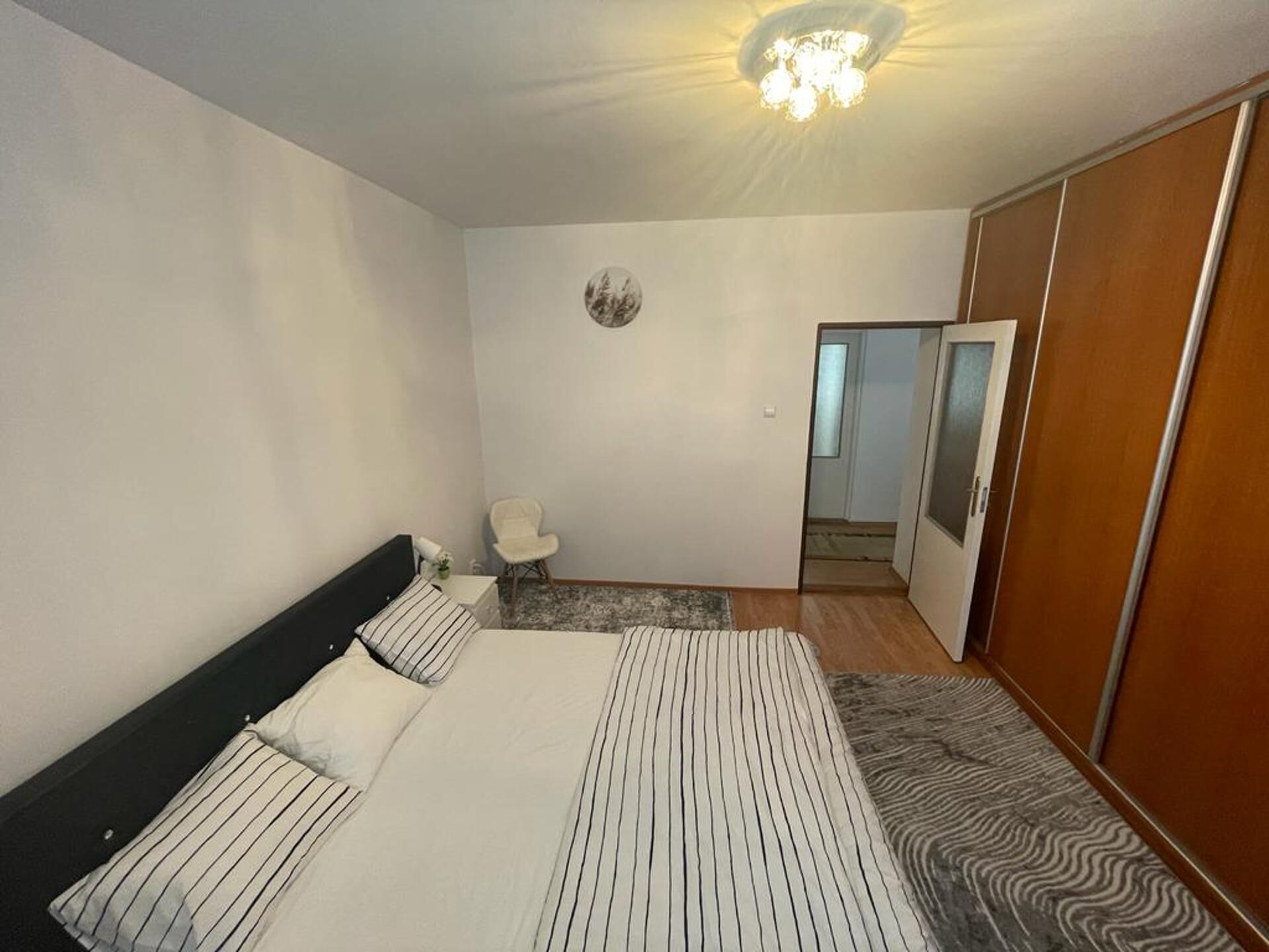 House | 4 bedrooms, iron/ironing board, free WiFi, bed sheets