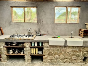 Suíte econômica | Cozinha compartilhada | Cadeirão de bebê