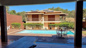 Outdoor pool, a heated pool