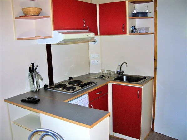 Fridge, microwave, dishwasher, toaster