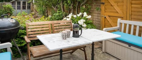 Cottage | Outdoor dining