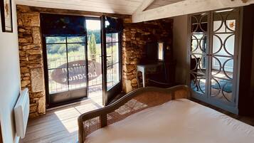 2 sovrum, värdeförvaringsskåp på rummet och strykjärn/strykbräda