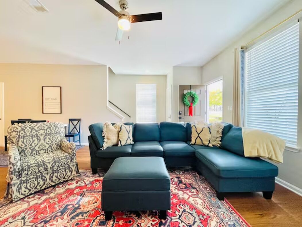 The Olive Branch, Multi-family, close to Square & Campus