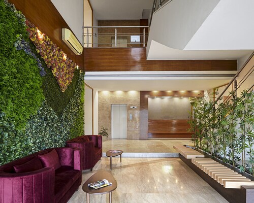 Monday Hotels Mahape