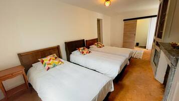 6 bedrooms, free WiFi