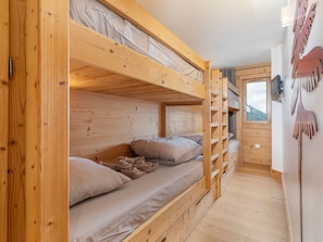 3 habitaciones, wifi gratis y ropa de cama 