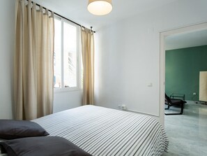 2 dormitorios, wifi gratis, ropa de cama