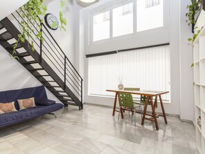 Interior - Luxury Loft near Santa Cruz, Parking Included (Sevilla)