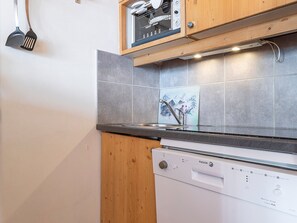 Fridge, microwave, dishwasher