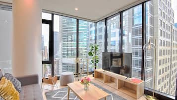 House | 2 bedrooms, desk, Internet