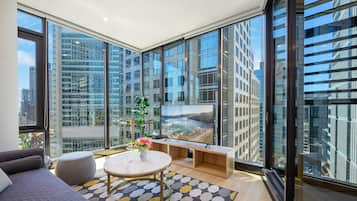 Apartment | 2 bedrooms, desk, Internet