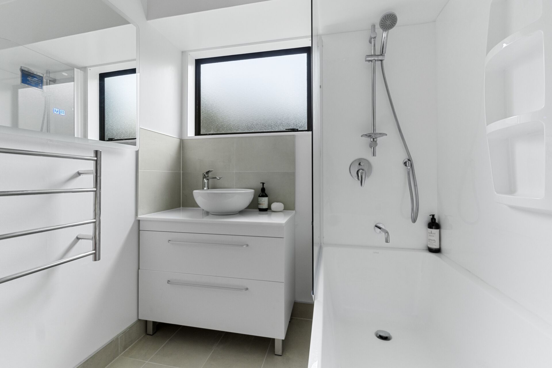 Bathtub