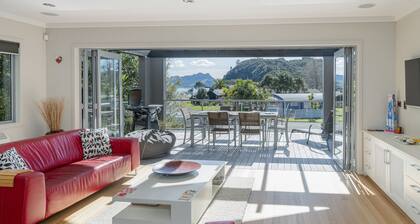 Flaxmill Treasure - Cooks Beach Holiday Home