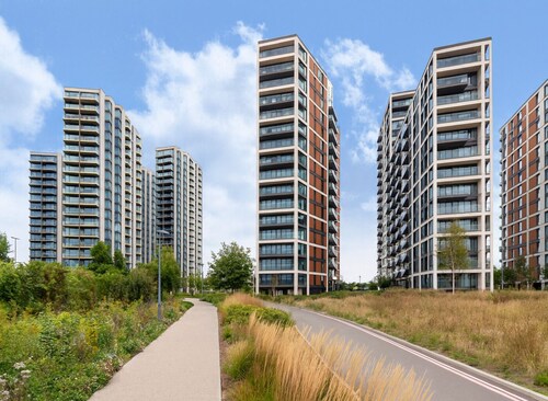 The River Thames Collection