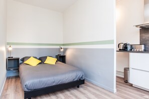 Iron/ironing board, free WiFi, bed sheets - Le Casanova - Proche du métro Compans-Caffarelli (Toulouse)