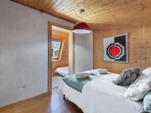 2 bedrooms, free WiFi