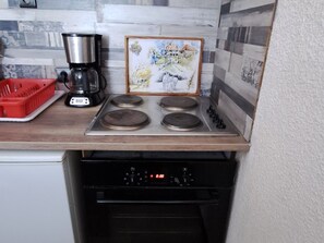 Réfrigérateur, micro-ondes