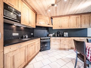 Frigorífic, microones, forn i rentaplats 