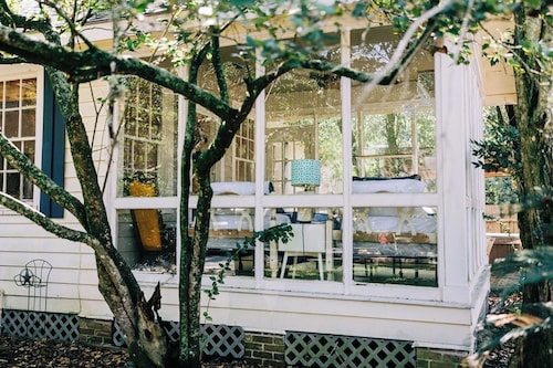 Tulane Street Cottage