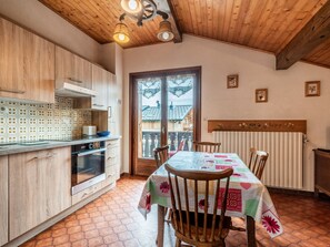 Frigorifero, microonde, forno, lavastoviglie