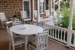 Tempat makan outdoor