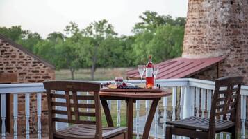 Tempat makan outdoor