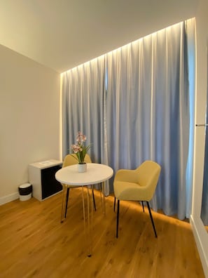 1 bedroom, minibar, in-room safe, blackout curtains