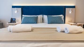 Quarto casal | 1 quarto, frigobar, cofres nos quartos, cortinas blackout