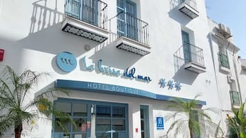 Fachada da propriedade