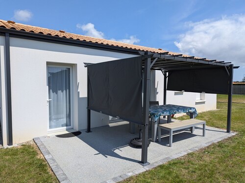 Maison PMR avec Jardin, 8 km de St-Gilles-Croix-de-Vie, 3 Chambres, Wifi et Vélos