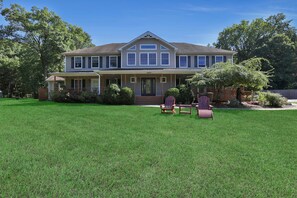 Bagian depan properti